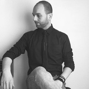 José Antonio Soriano Herrera. Autor en Cultugrafía. Educador musical y guitarrista. Su leitmotiv: música para ser mejores personas.