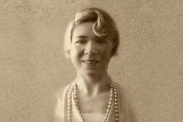 Retrato de la poeta argentina Alfonsina Storni (1892-1938). Artículo sobre su biografía. Alfonsina en el mar