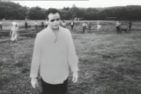 La noche de los muertos vivientes (1968), de George A. Romero.