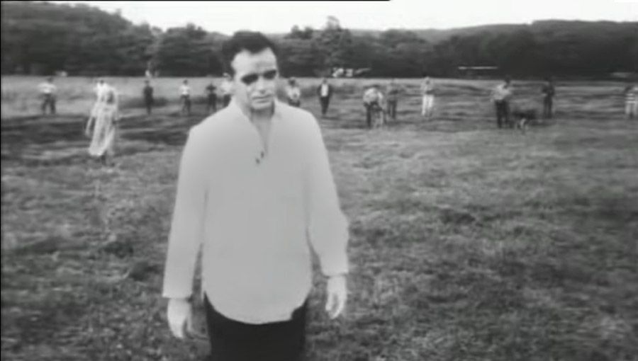 La noche de los muertos vivientes (1968), de George A. Romero.