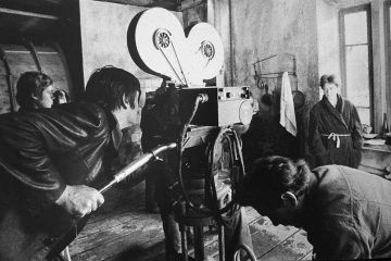 Andrei Tarkovski en el rodaje de Stalker (1979). Cultugrafía, difusión y crítica cultural. Análisis cinematográfico y crítica de películas.