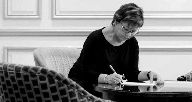 Piedad Bonnett. Mujeres de la literatura. Escritoras feministas.