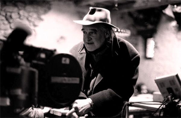 El húngaro Béla Tarr, director de Sátántangó, durante el rodaje de El caballo de Turín (2011).