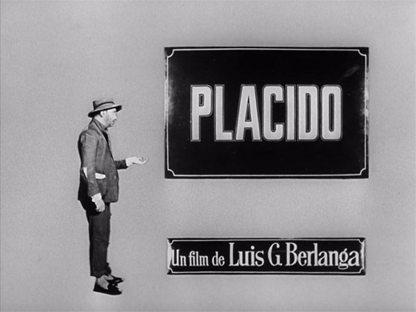 Fotograma de los créditos iniciales de Plácido (1961), de Luís García Berlanga. Análisis cinematográfico. Cultugrafía, crítica de cine.