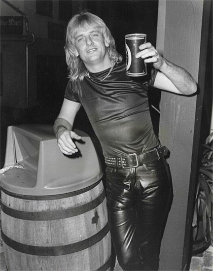 KK Downing de los Judas Priest. Análisis complento tema a tema de Defenders of the faith