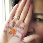 Imagen del largometraje documental Bread & Roses, dirigida por Sahra Mani. Cinta que revela la resistencia de las mujeres afganas contra los talibanes.