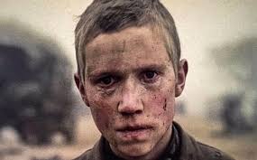Ven y mira es una obra maestra del género que muestra la desolación en el alma humana ante el horror y la destrucción.