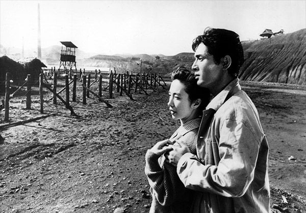 La condición humana, de Masaki Kobayashi (1959) representa la visión japonesa de la segunda guerra mundial y sus consecuencias, llena de dramatismo y tragedia.