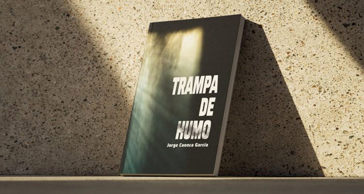 Portada del libro trampa de humo del escritor Jorge Cuenca García